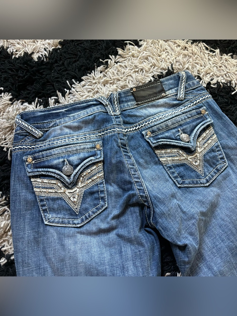 Vigoss Bling Low Rise The New York Capri Jeans